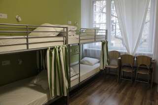 Хостелы Lorf Hostel&Apartments Краков Кровать в общем 8-местном номере-2