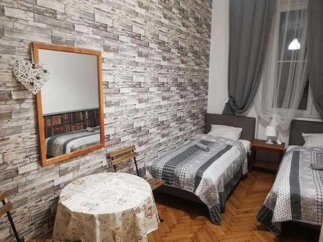 Хостелы Lorf Hostel&Apartments Краков-24